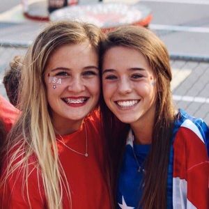 Meet your Posher, Olivia